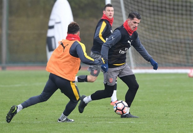 Xhaka đã bớt chặt chém trên sân tập của Arsenal - Bóng Đá