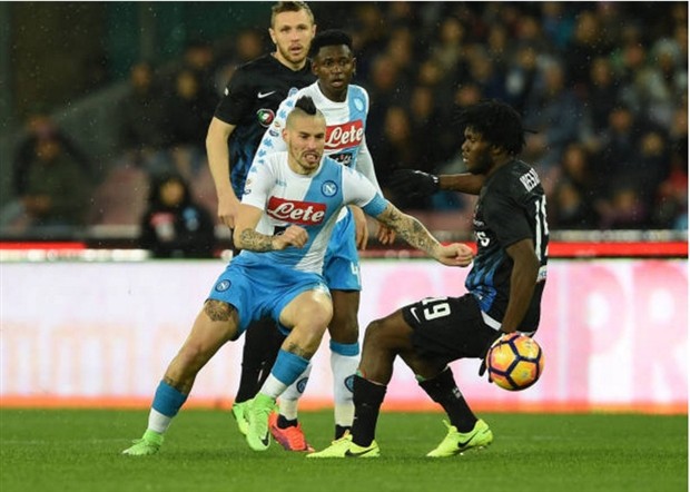 Chùm ảnh: Hiện tượng Atalanta hạ gục Napoli chỉ với 10 người ngay tại San Paolo - Bóng Đá