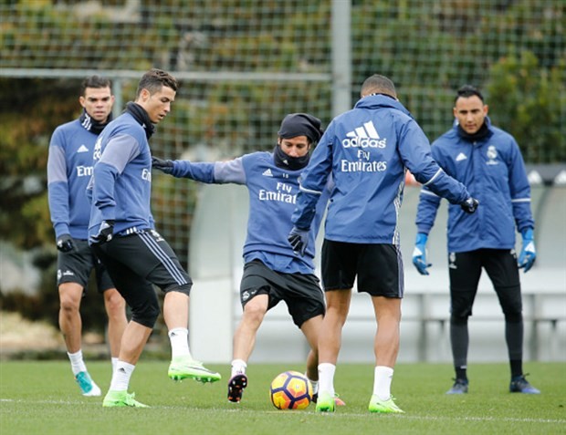 Real tập sút dữ dội trước giờ chiến với Celta Vigo - Bóng Đá