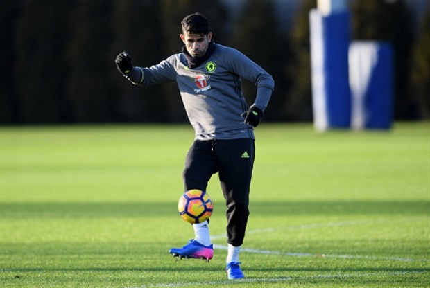 Hậu Scandal, Costa lại được Chelsea chào đón trên sân tập - Bóng Đá