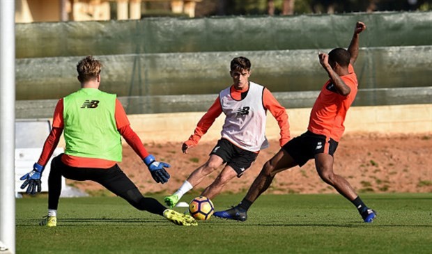 Sturridge 'mất tích' trên sân tập của Liverpool - Bóng Đá