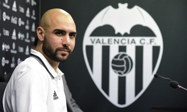'Hàng dạt trôi' của Juventus chính thức ra mắt Valencia - Bóng Đá