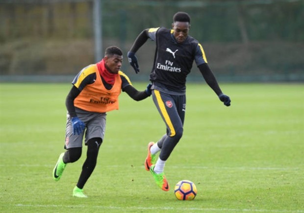 Chùm ảnh: Ramsey trở lại, Sanchez vẫn chay hết mình như mọi khi - Bóng Đá