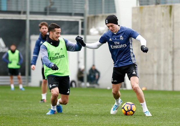 Real tập sút dữ dội trước giờ chiến với Celta Vigo - Bóng Đá