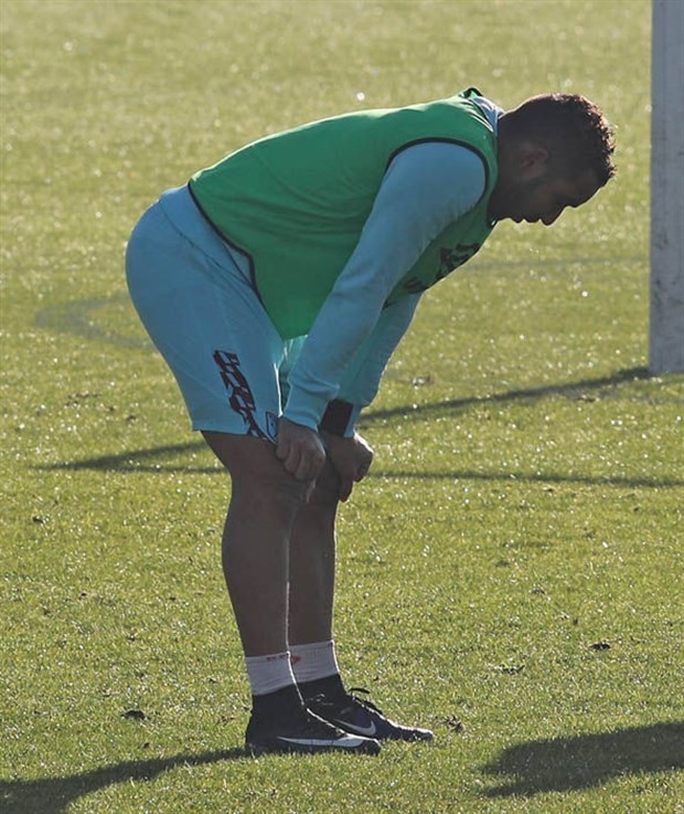 Lệnh trừng phạt của West Ham, Payet bị đẩy xuống đội trẻ - Bóng Đá
