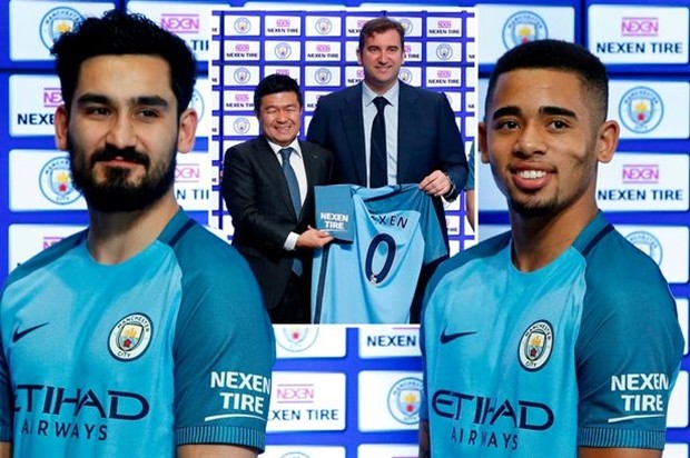 Gabriel Jesus chống nạn đi gặp mặt Pirlo trên đất Mỹ - Bóng Đá