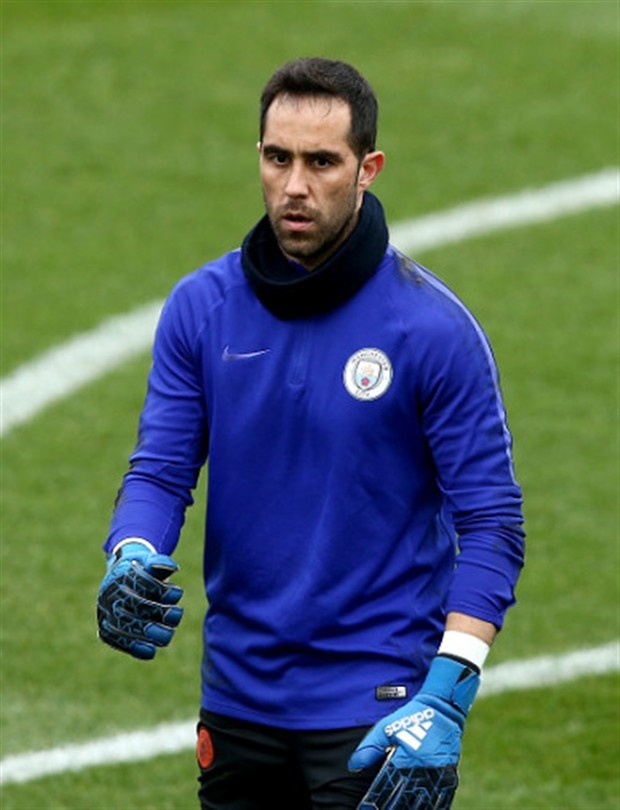 Hàng thủ của Man City đón cú hích lớn trước thềm trận đấu Porto - Bóng Đá