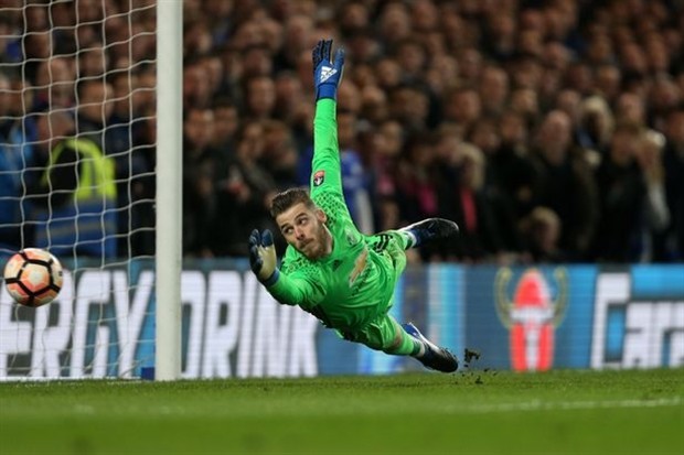 Chùm ảnh: Stamford Bridge chào đón Beckham, Sir Alex và một loạt sao khủng  - Bóng Đá