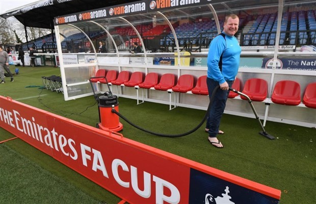 Chùm ảnh: Đời thường mủm mỉm của chàng béo gây sốt Wayne Shaw - Bóng Đá