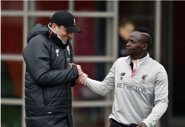Chùm ảnh: Quyết hạ Burnley, sao Liverpool chăm chỉ luyện Rabona  - Bóng Đá