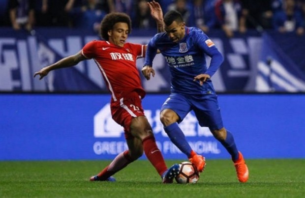 Đội bóng của Tevez bất ngờ bị cháy sân - Bóng Đá