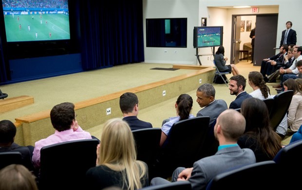 Làng túc cầu và những lần được ông Obama ghé thăm - Bóng Đá