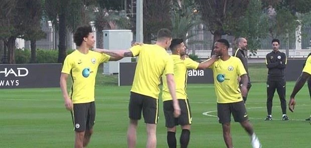 Dàn sao Man City tấn công 'thiên đường' Abu Dhabi  - Bóng Đá