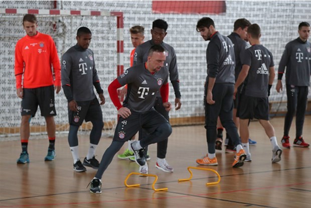 Đổi món, sao Bayern rủ nhau đi tập bóng rổ - Bóng Đá