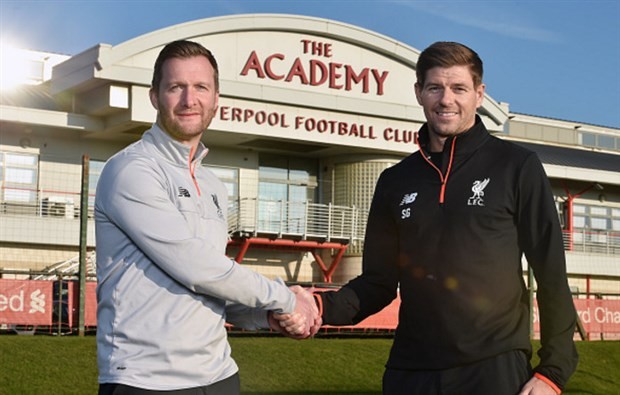 Chùm ảnh: Gerrad chính thức trở lại làm 'sếp' tại Liverpool - Bóng Đá