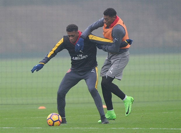 Arsenal chào đón người hùng bị lãng quên trở lại luyện tập - Bóng Đá