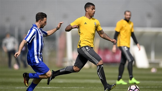 Chỉ một ngày sau khi hạ Porto, Juventus lại ra sân đấu tiếp - Bóng Đá
