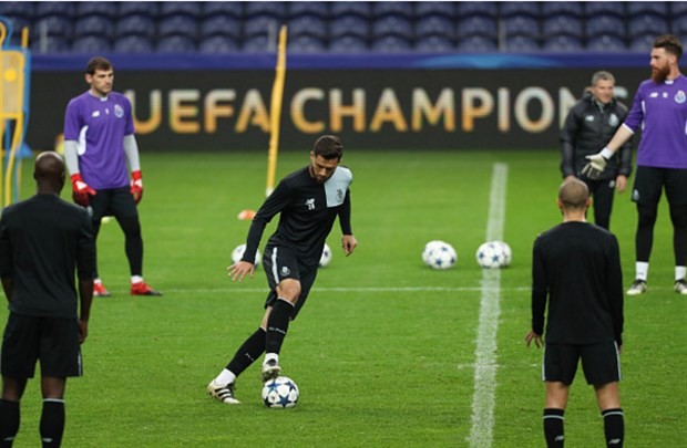 Cassilas bị đồng đội 'quần' tơi tả trước giờ chiến với Juventus - Bóng Đá