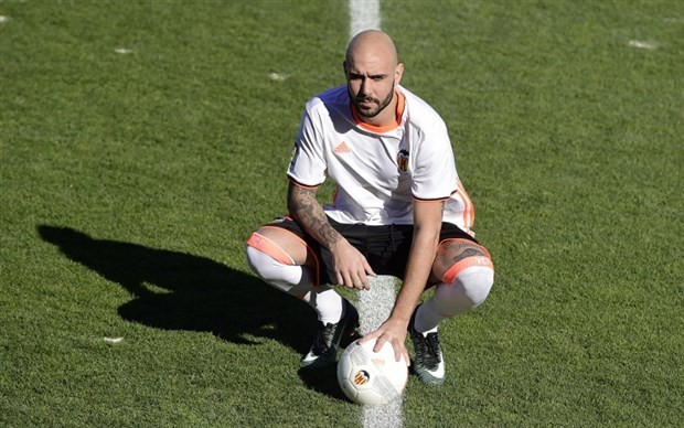 'Hàng dạt trôi' của Juventus chính thức ra mắt Valencia - Bóng Đá