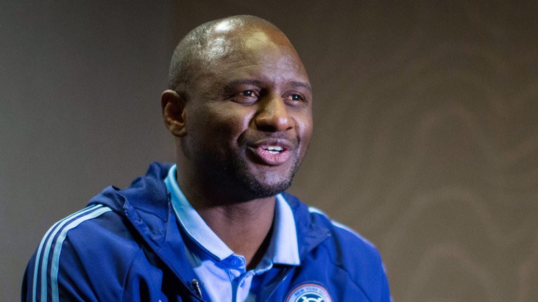 Arsenal thay Wenger, sao không là Vieira? - Bóng Đá