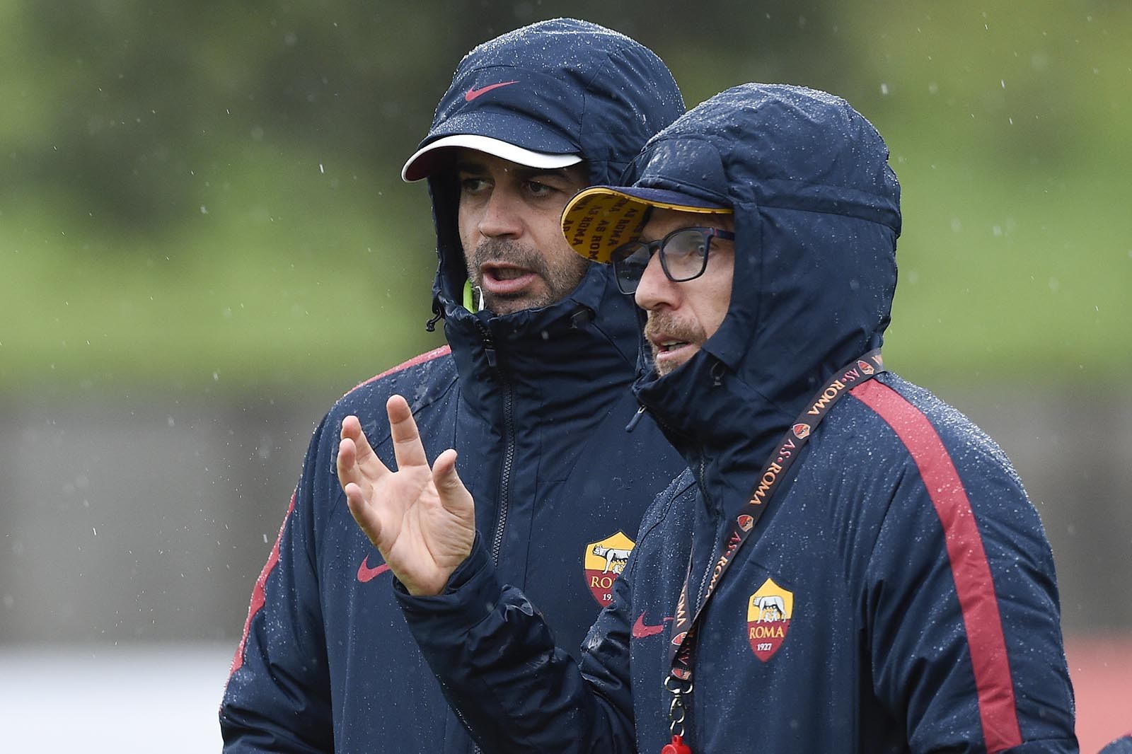 Hăng hái tập luyện, Roma quyết chặn đứng đà hồi sinh của Milan - Bóng Đá