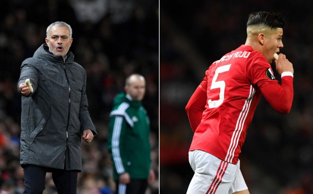 Ăn chuối, Marcos Rojo bị UEFA 'sờ gáy' - Bóng Đá