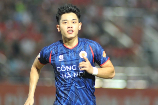 Đình Bắc chơi bùng nổ.