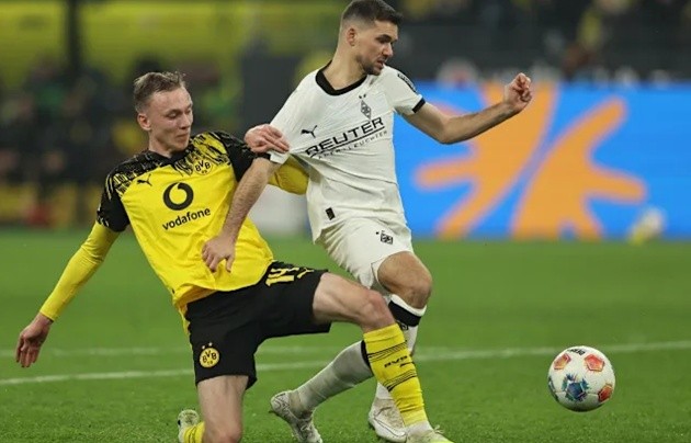Dortmund thường át vía Gladbach trong những lần đối đầu gần đây.