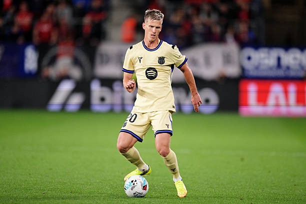 Dani Olmo — 6.6 điểm: Một trận đấu tệ của Olmo, người không bao giờ cảm thấy thoải mái và bất cẩn khi kiểm soát bóng, với một pha để mất bóng vô duyên ở gần vòng cấm đội nhà suýt dẫn đến bàn mở tỷ số của Osasuna.