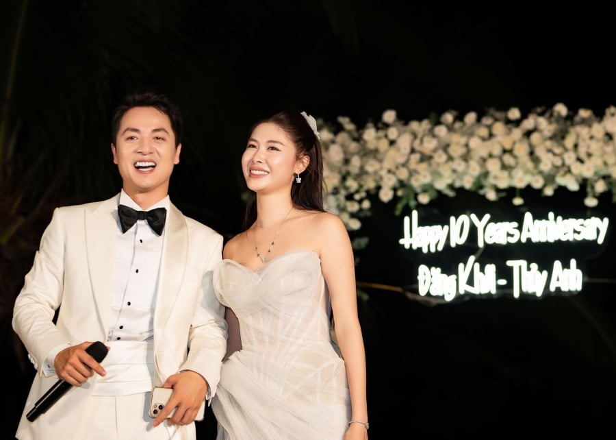 Vợ Đăng Khôi nói về chồng sau 13 năm hôn nhân
