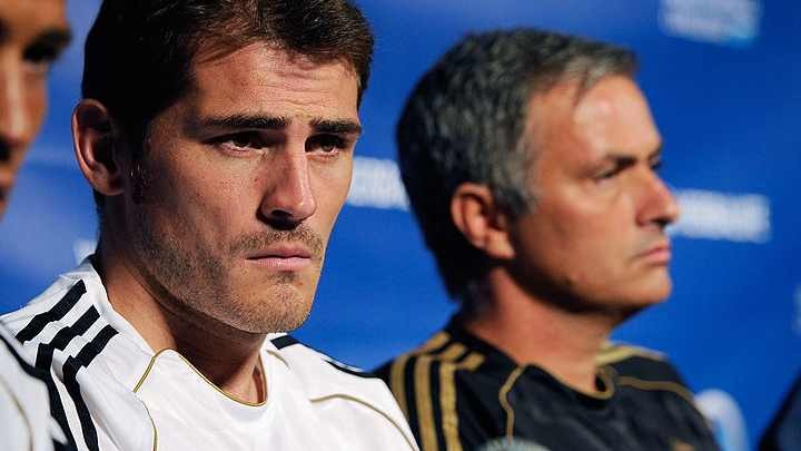 Giữa bão cái tôi, Mourinho giữ vững nguyên tắc.