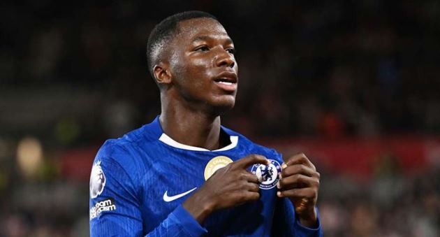 Caicedo cam kết tương lai với Chelsea.