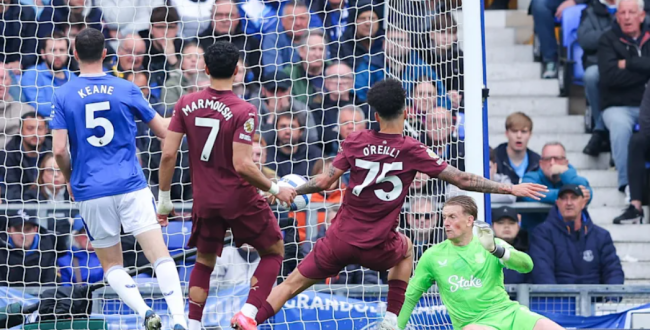 Man City đặt mục tiêu giành 3 điểm khi chạm trán Everton.