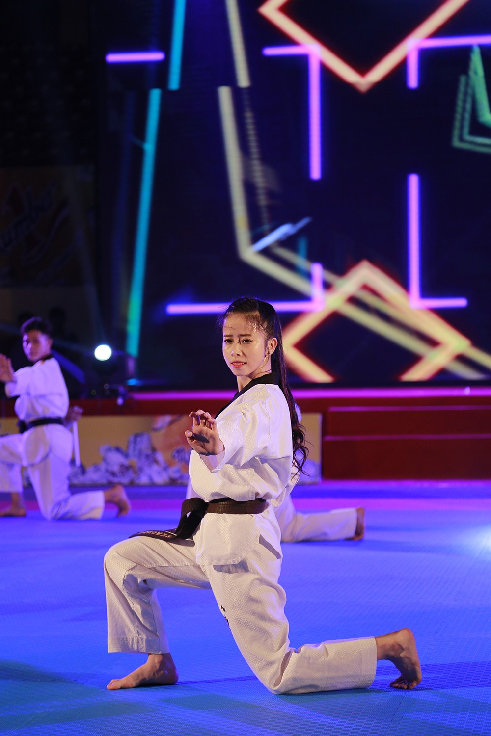 Anh6
