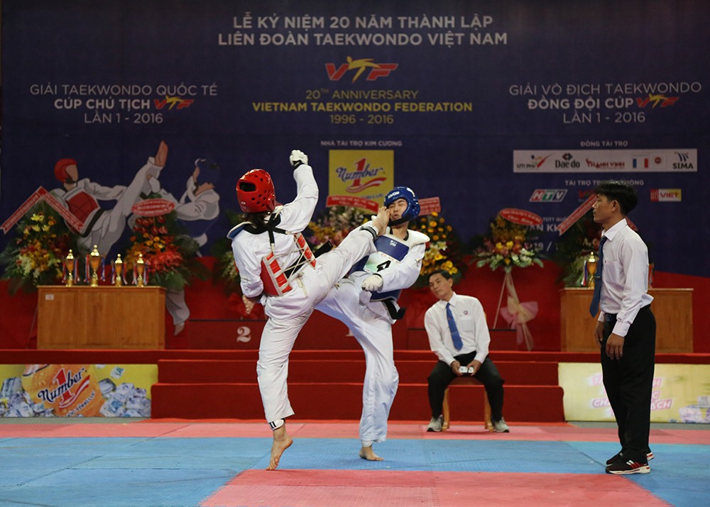 Chung ket dong doi nam - Long Thanh plastic (giap xanh) vs Tay Ninh