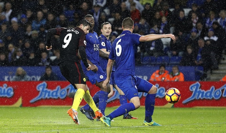 Leicester-4-2-Man-City-12