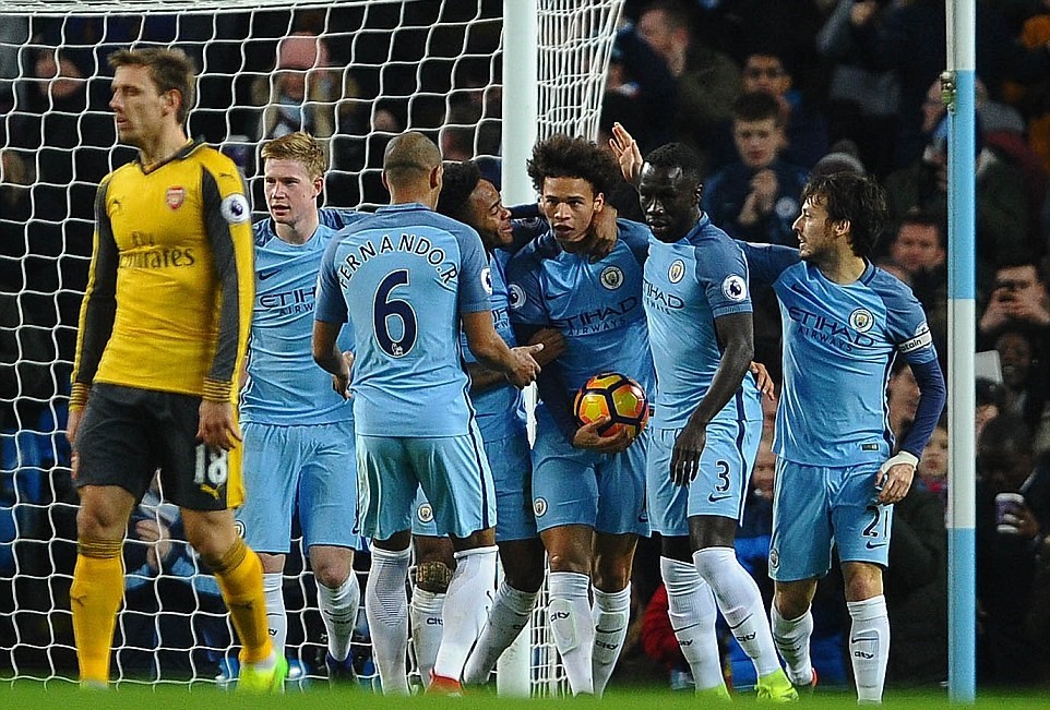 Man-City-2-1-Arsenal-11