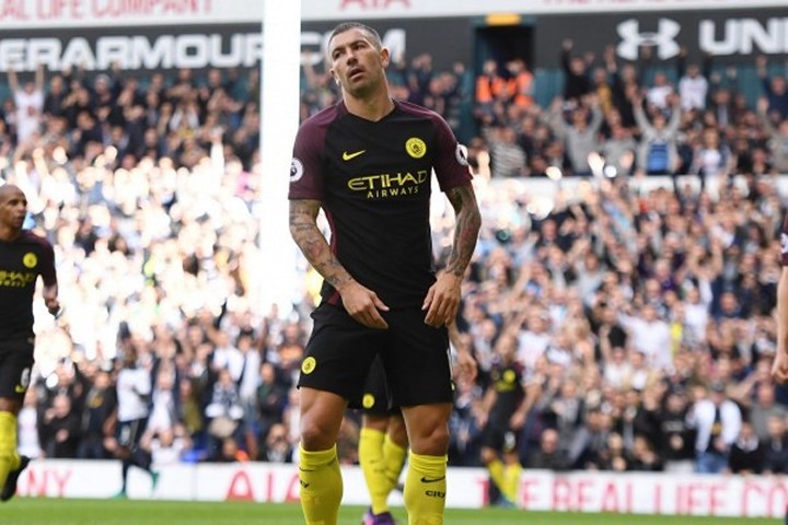 man-city-phong-ngu-te-nha