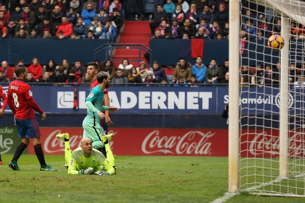 Osasuna-0-3-Barcelona-10