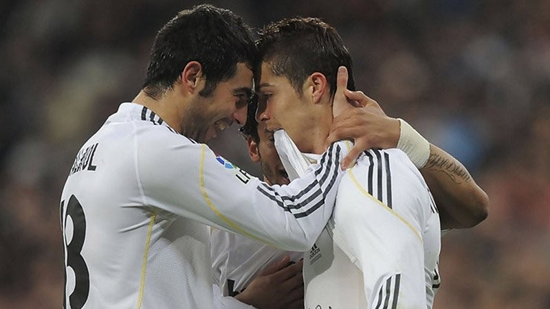 Raul-Albiol-Ronaldo-2