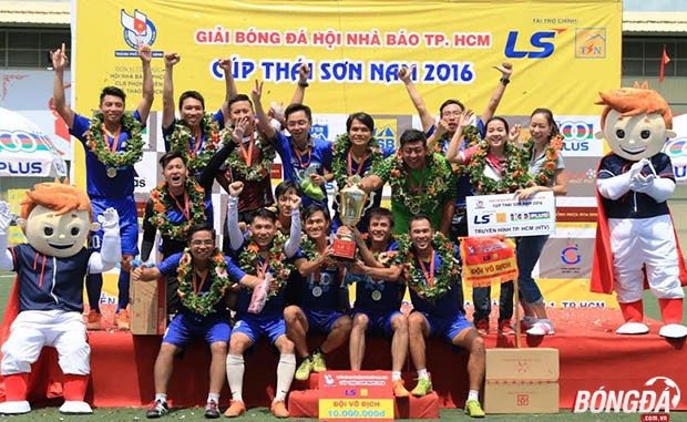 Đài truyền hình HTV vô địch. Ảnh: Lên Tuấn.