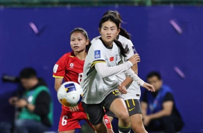 U17 nữ Việt Nam nỗ lực song không thể thoát khỏi thất bại trước U17 Trung Quốc. Ảnh: AFC.