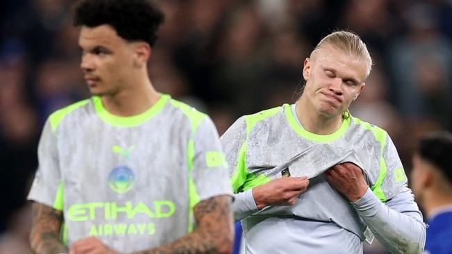 Man City hòa 3-3 Everton.