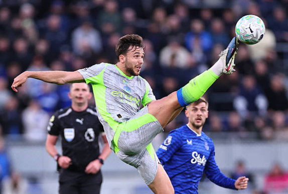Nico Gonzalez (6.1 điểm): Hoàn thành tốt vai trò luân chuyển bóng trong hiệp một giúp Man City duy trì áp lực. Tuy nhiên, Gonzalez hoàn toàn 