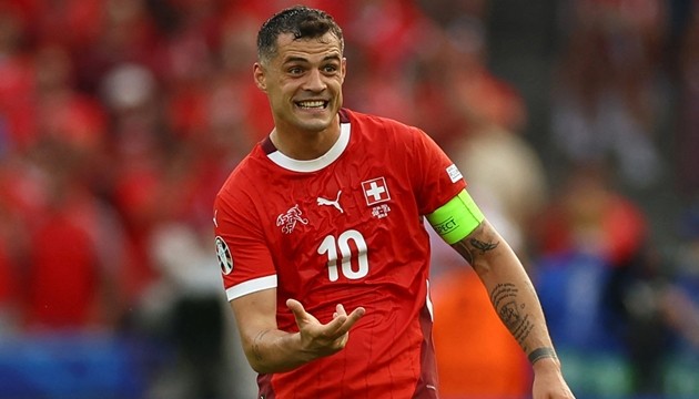 MU nên chiêu mộ Granit Xhaka?
