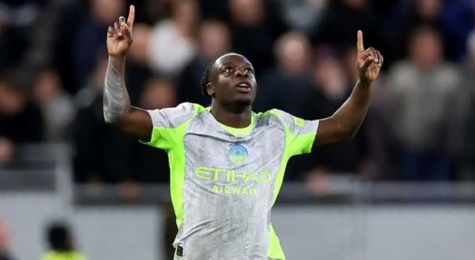 Nhờ có Doku, City mới có thể rời sân của Everton với 1 điểm.