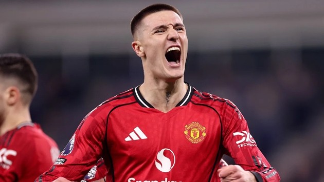 Benjamin Sesko đang tỏa sáng dưới thời Michael Carrick.