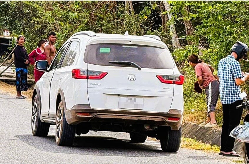 Qua xác minh ban đầu, nạn nhân được xác định là anh N.T.H (28 tuổi, trú tại phường Tây Nha Trang, tỉnh Khánh Hòa).

