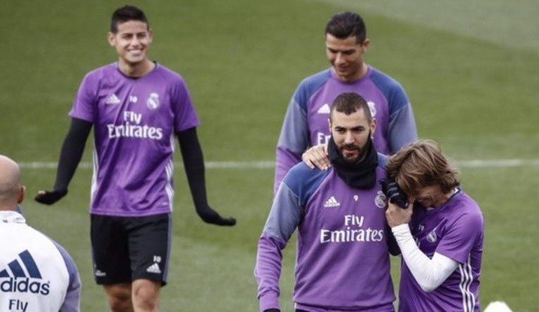 _92505797_benzema_epa