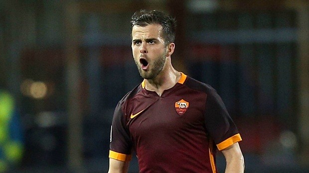 Jose Mourinho quyết chiêu mộ Miralem Pjanic. Ảnh: Internet.